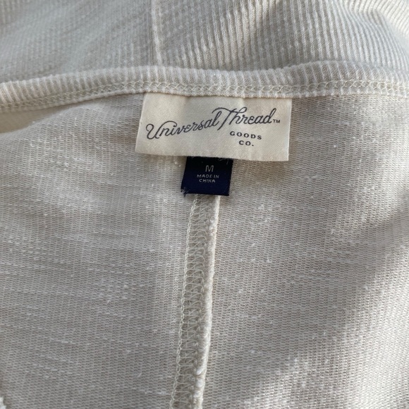 Universal Thread Cream Long Sleeve Ribbed Henley Women's Size Medium - Picture 3 of 3